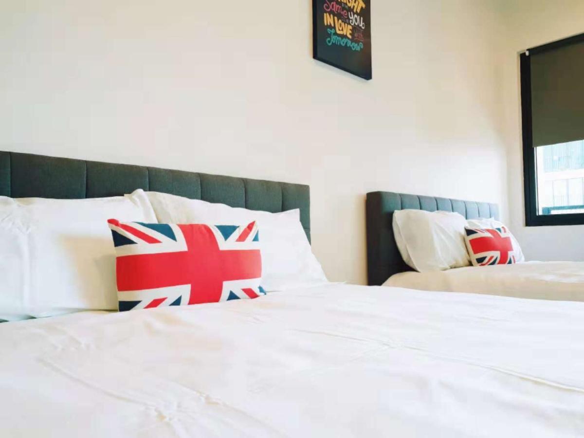 Simple No 6- Trefoil Setia Alam- Near Setia Convention Centre Bed & Breakfast Шах Алам Екстериор снимка