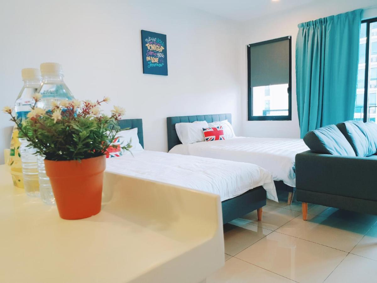 Simple No 6- Trefoil Setia Alam- Near Setia Convention Centre Bed & Breakfast Шах Алам Екстериор снимка